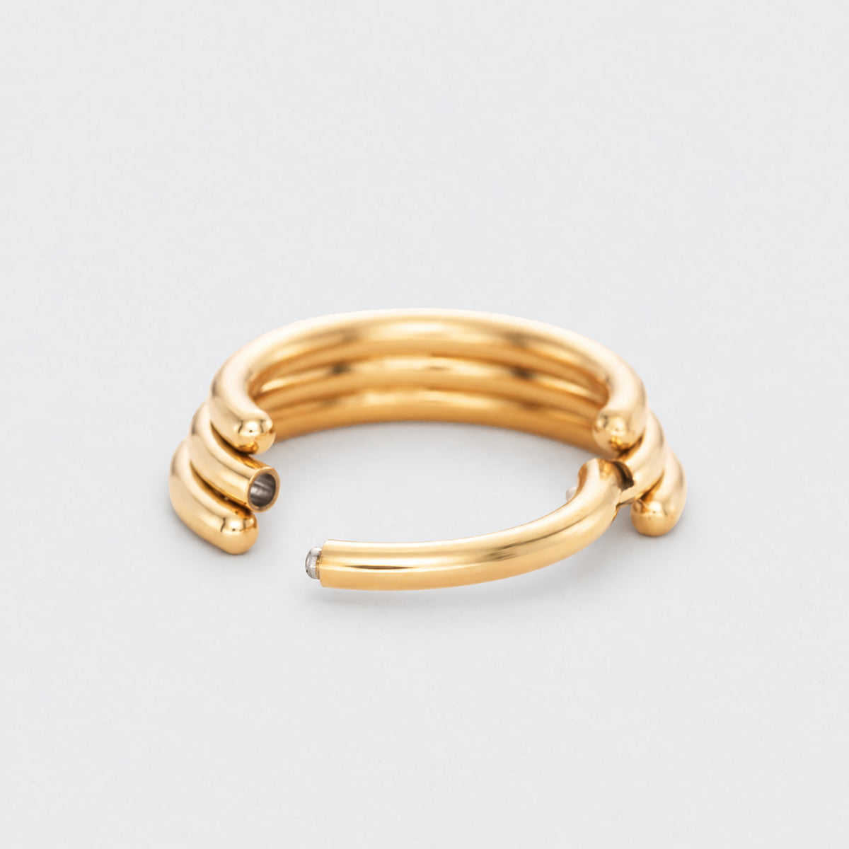 3 Tier Stacked Hinged Segment Clicker in Gold - Titanium