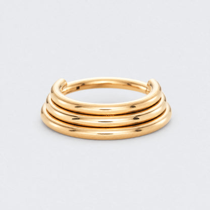 3 Tier Stacked Hinged Segment Clicker in Gold - Titanium
