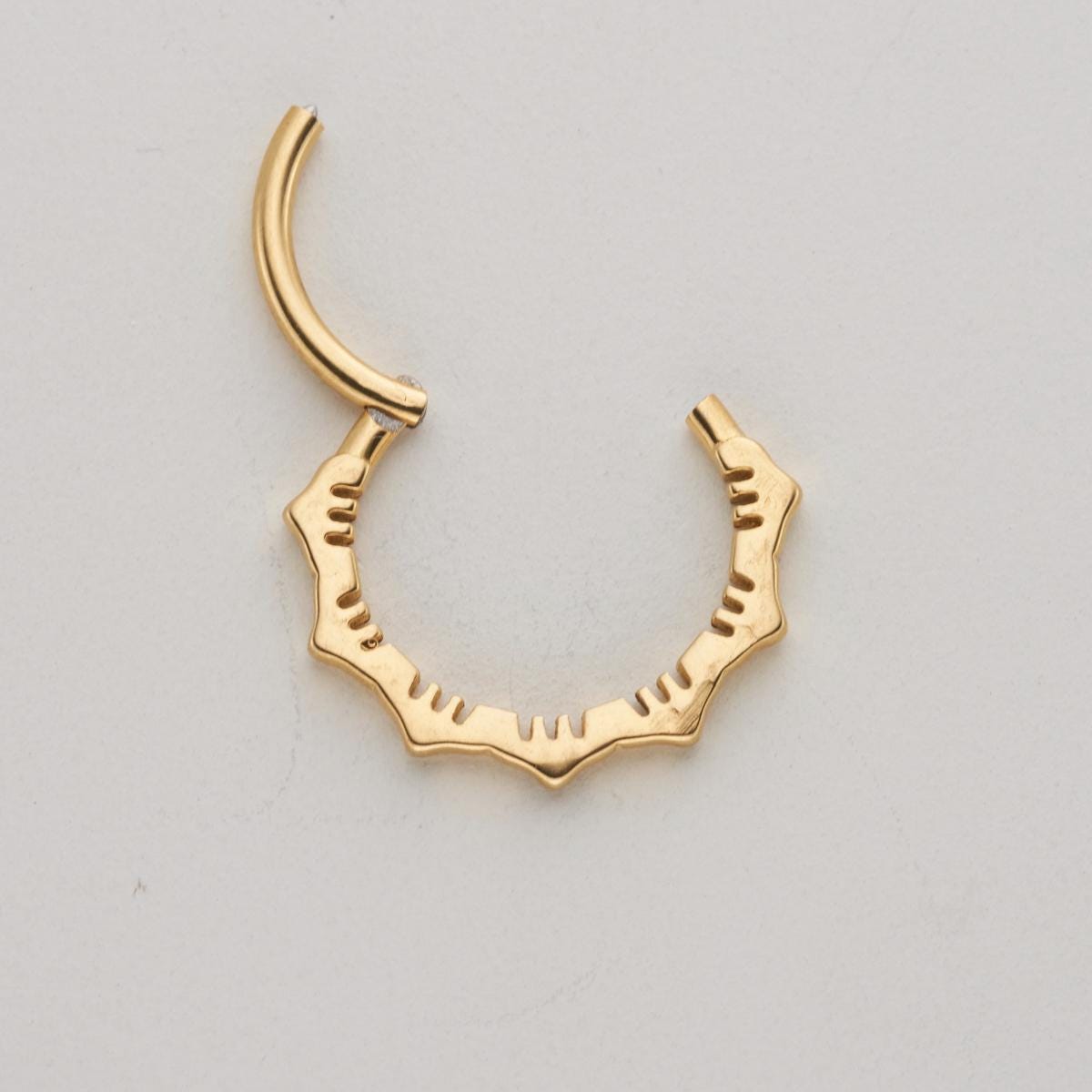 Lotus Flower Hinged Septum Ring 16g (1.2mm) Surgical Steel grade