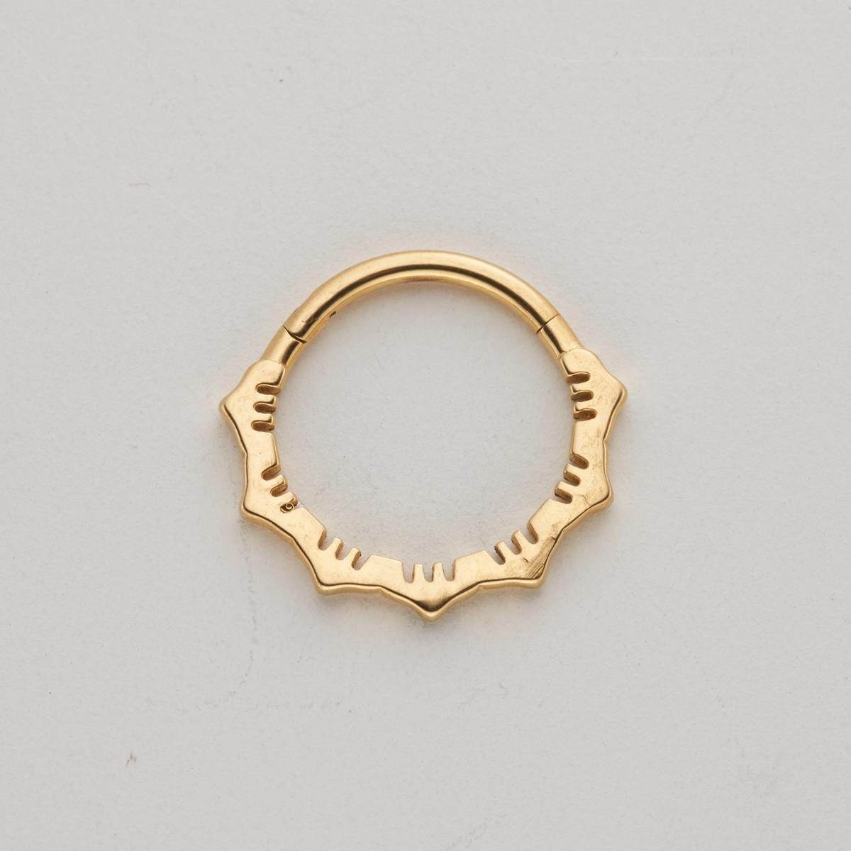 Lotus Flower Hinged Septum Ring 16g (1.2mm) Surgical Steel grade