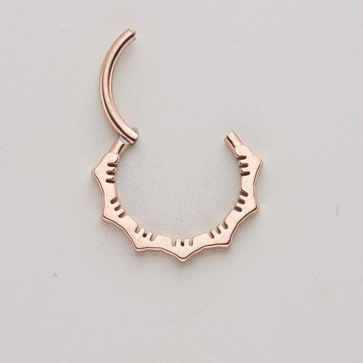 Lotus Flower Hinged Septum Ring 16g (1.2mm) Surgical Steel grade