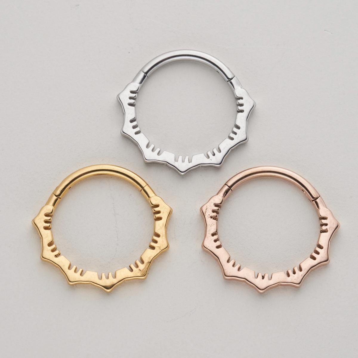 Lotus Flower Hinged Septum Ring 16g (1.2mm) Surgical Steel grade