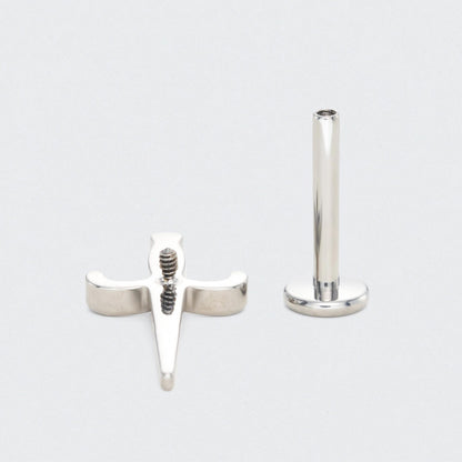 Dagger Labret in Silver - Titanium