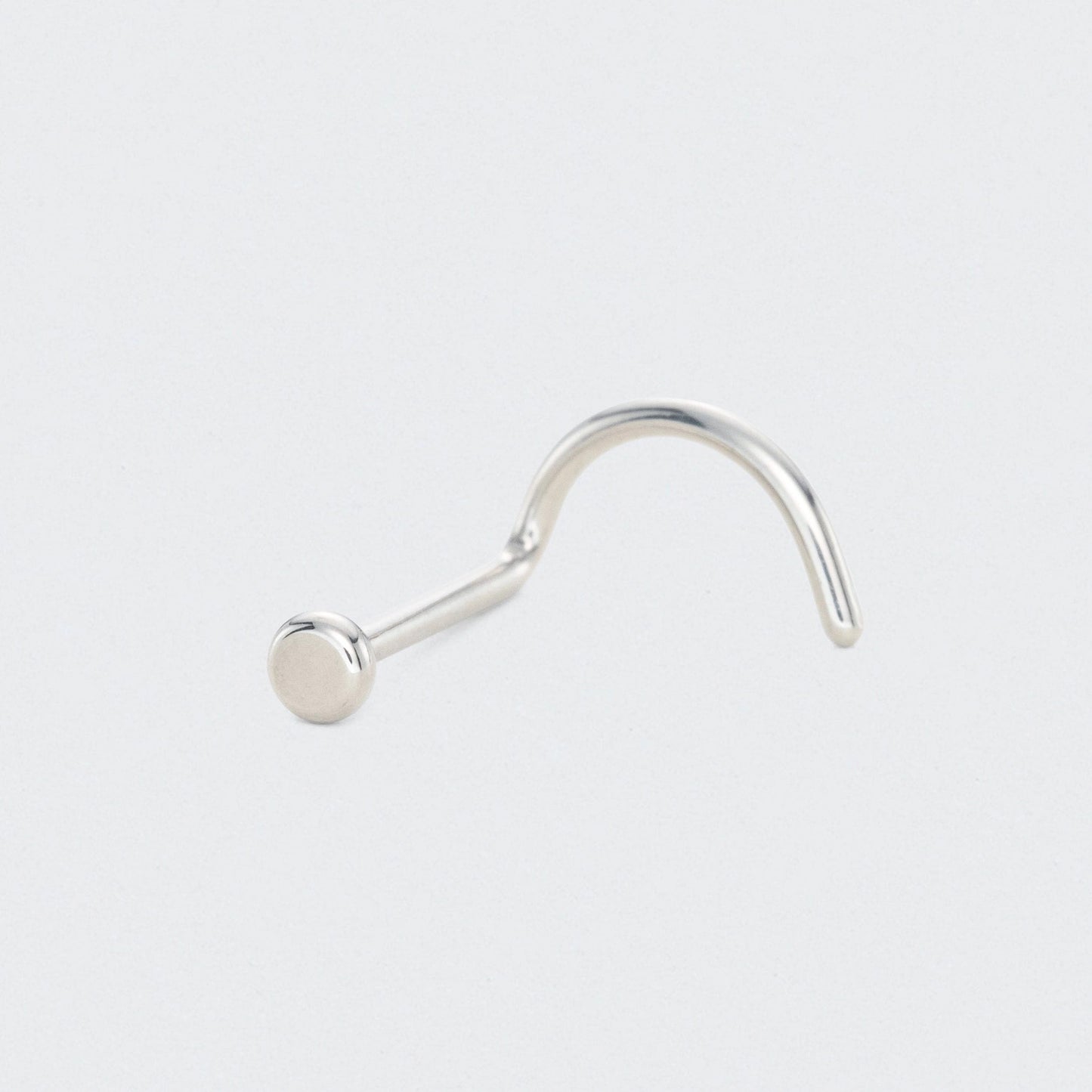 Curved Nose Screw Shape Flat Top Nose Stud in Silver - Titanium