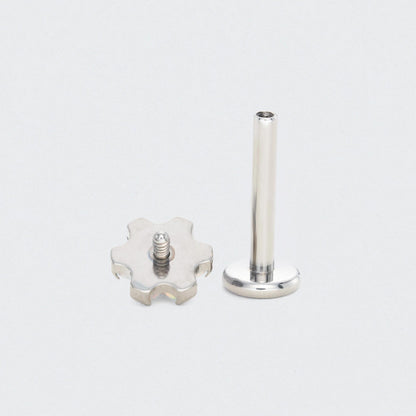 Bezel Flower White Opal Labret in Silver - Titanium