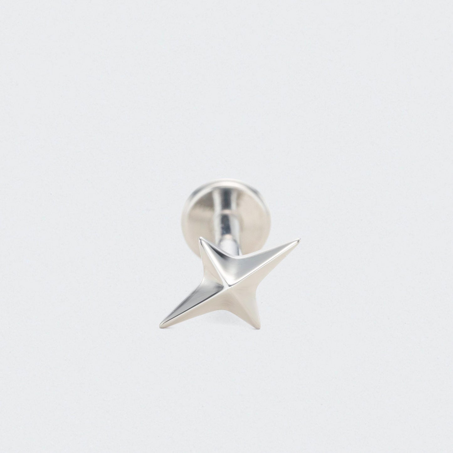 Star Labret in Silver - Titanium