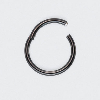 Hinged Segment Clicker Ring in Black - Titanium