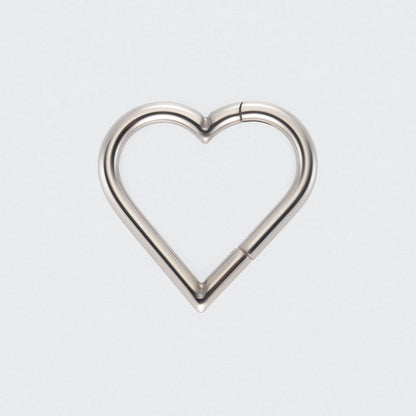 Heart Shaped Segment Clicker Ring in Silver - Titanium
