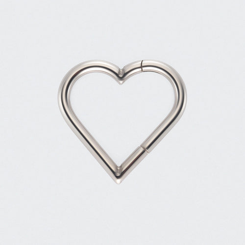 Heart Shaped Segment Clicker Ring in Silver - Titanium