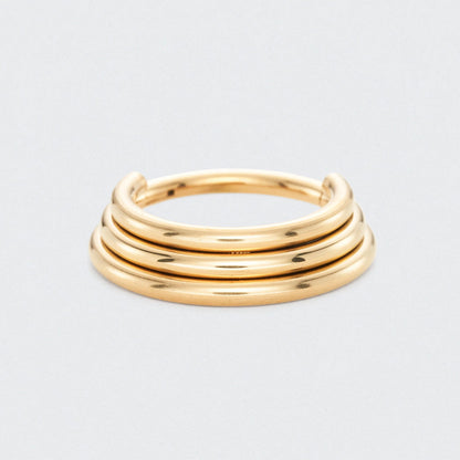 3 Tier Stacked Hinged Segment Clicker in Gold - Titanium