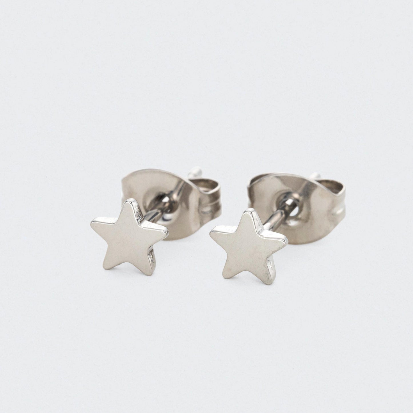 Star Earrings in Silver - Titanium