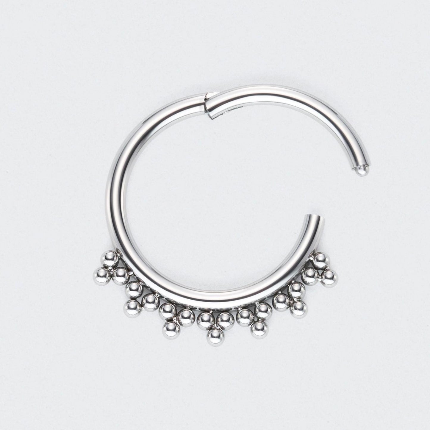 5 Tri-bead Clusters Hinged Segment Ring in Silver - Titanium