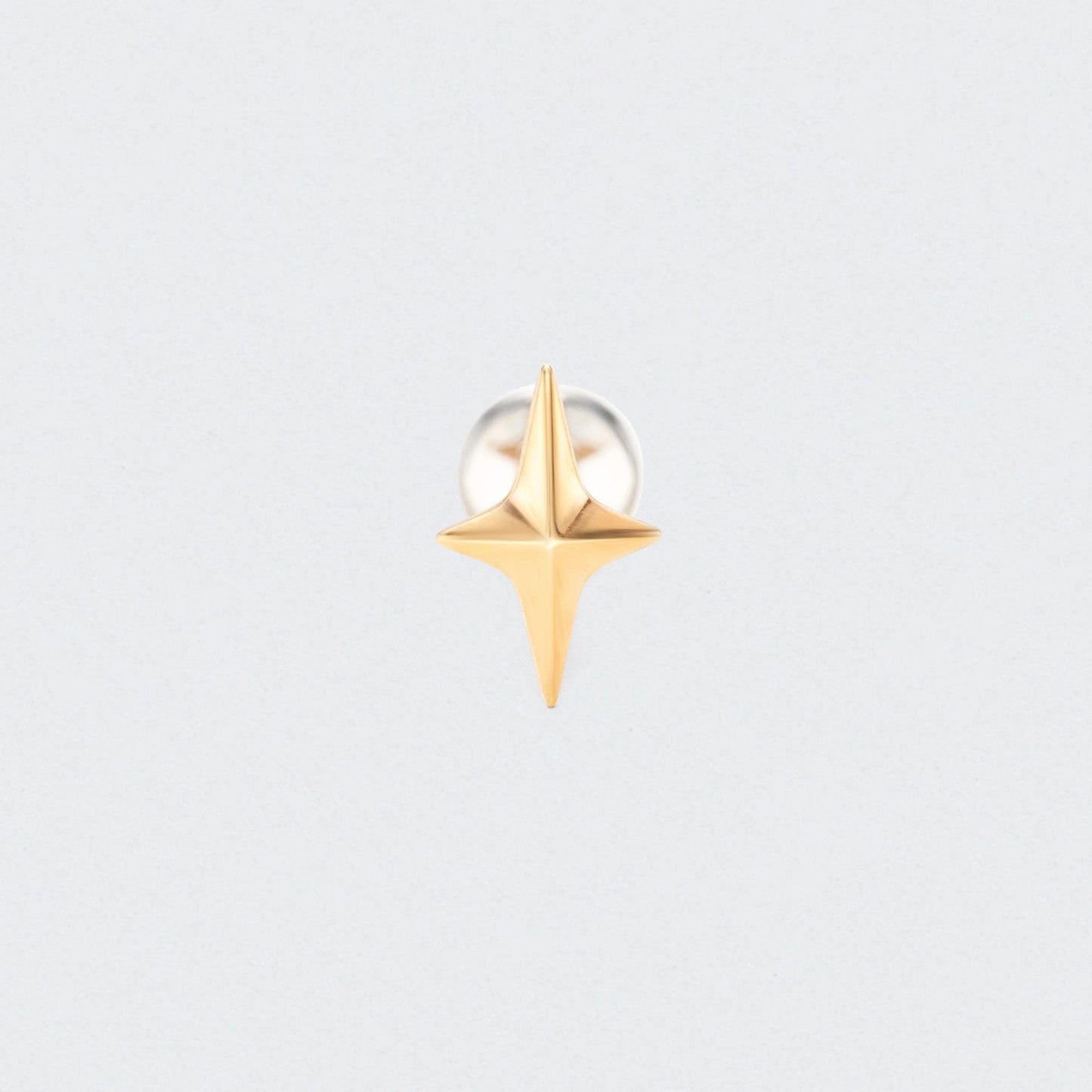 Star Labret in Gold - Titanium