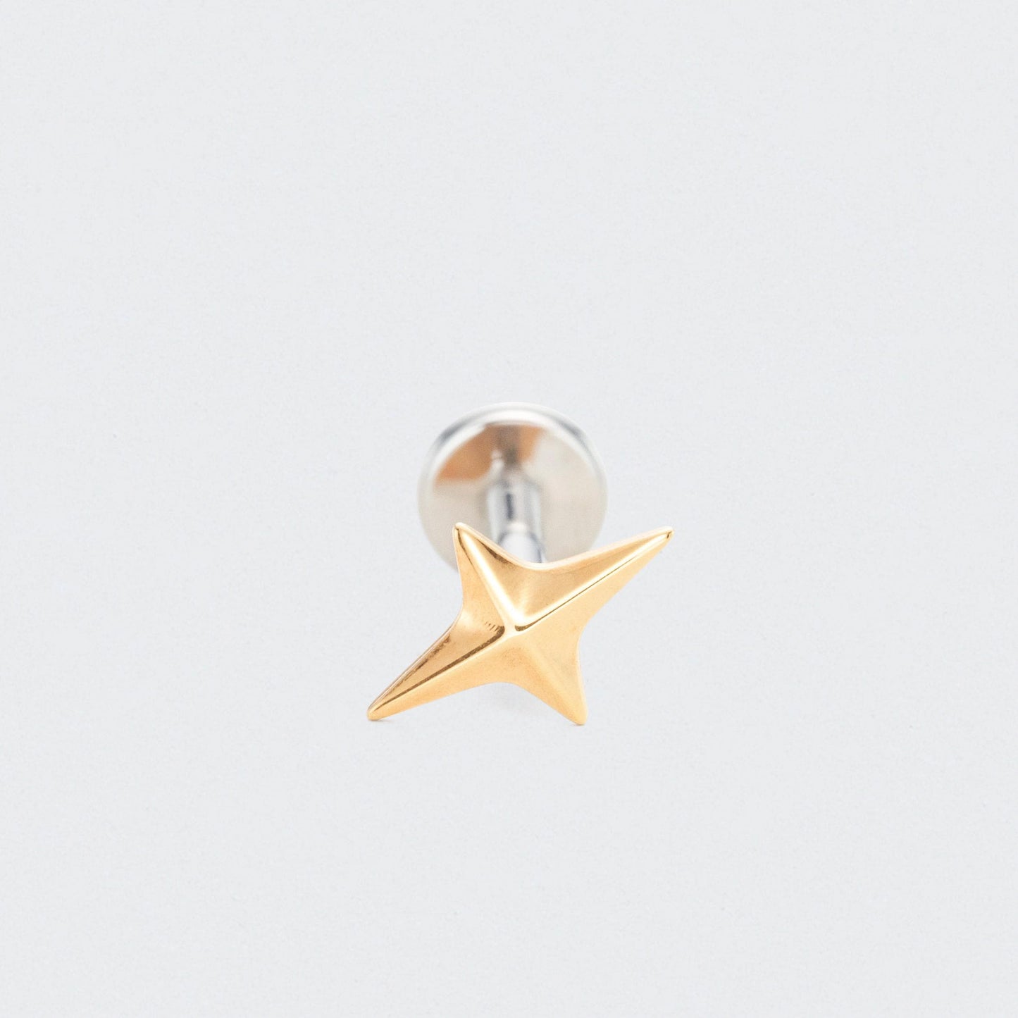 Star Labret in Gold - Titanium