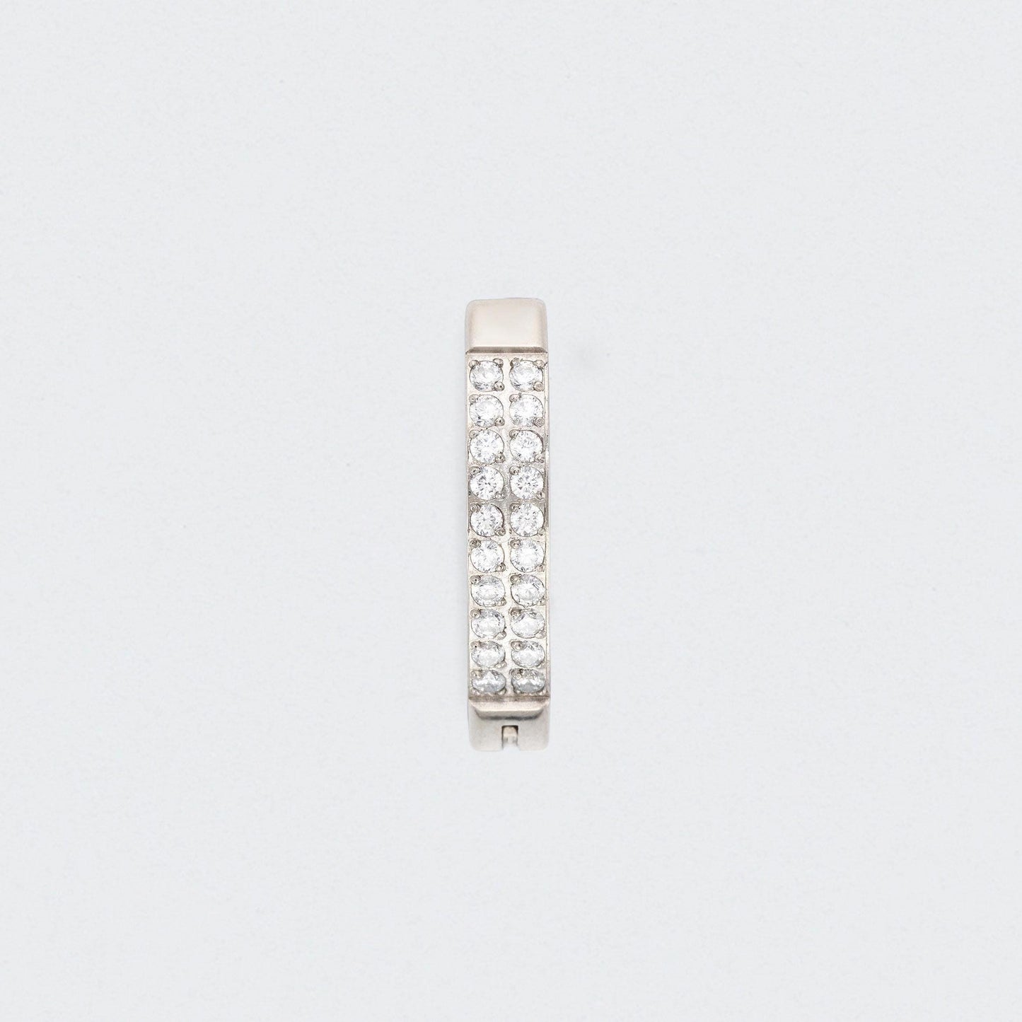 Double Paved CZ Hinged Belly Clicker in Silver - Titanium