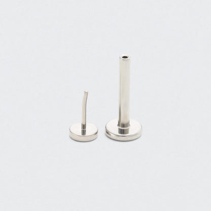Crescent Moon Shape Threadless Labret in Silver - Titanium