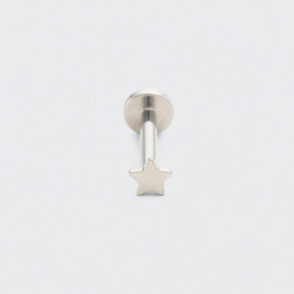 Star Threadless Labret in Silver - Titanium