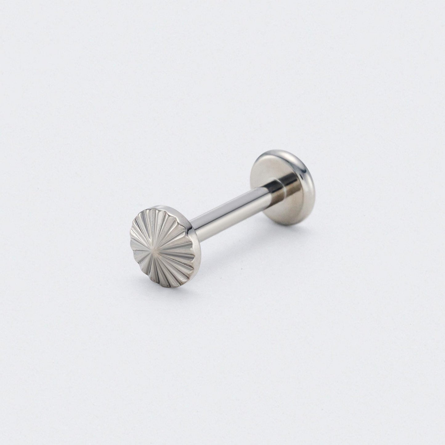 Ridged Circle Labret in Silver - Titanium