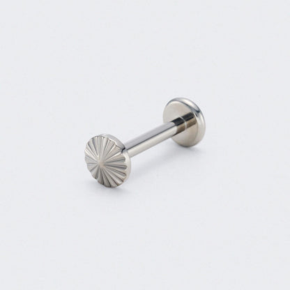 Ridged Circle Labret in Silver - Titanium