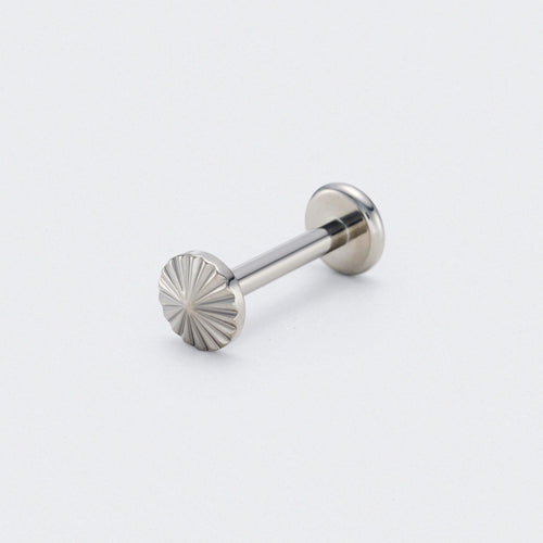 Ridged Circle Labret in Silver - Titanium