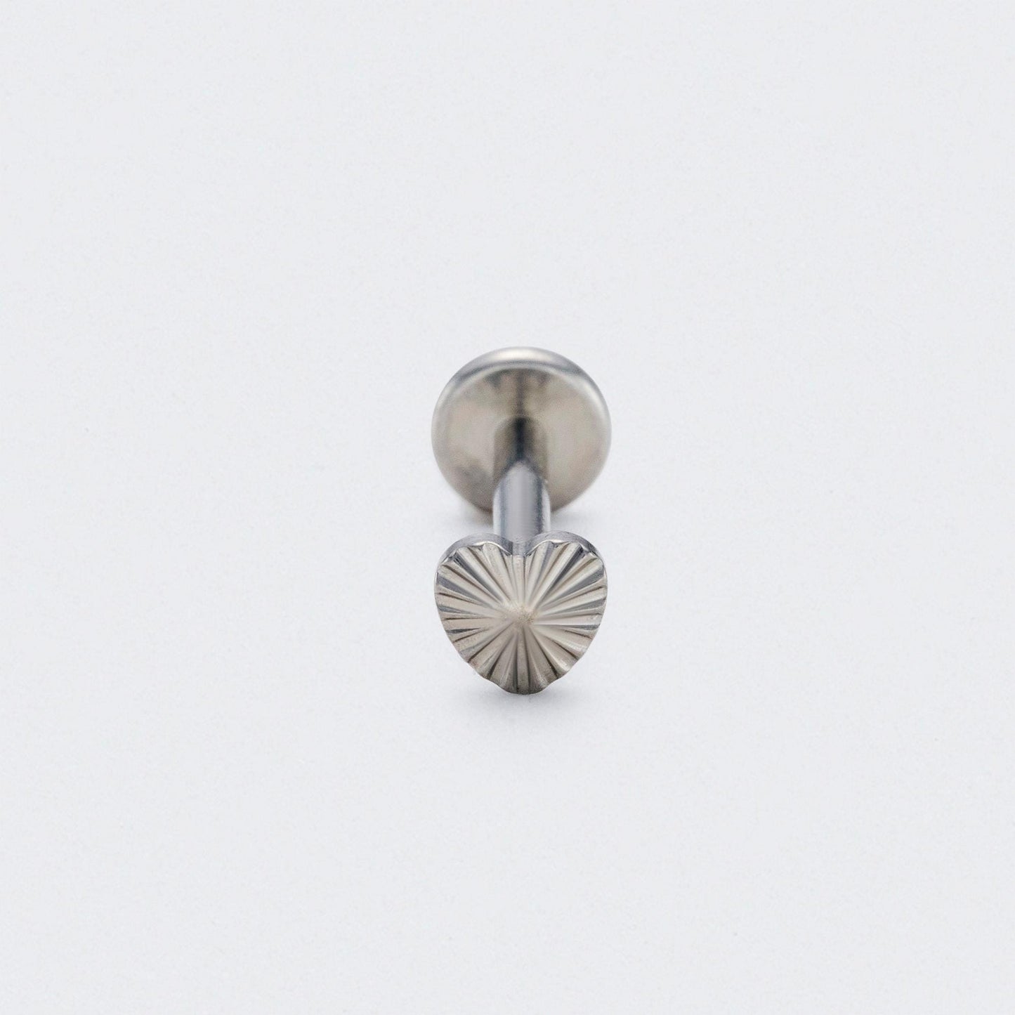 Ridged Heart Labret in Silver - Titanium