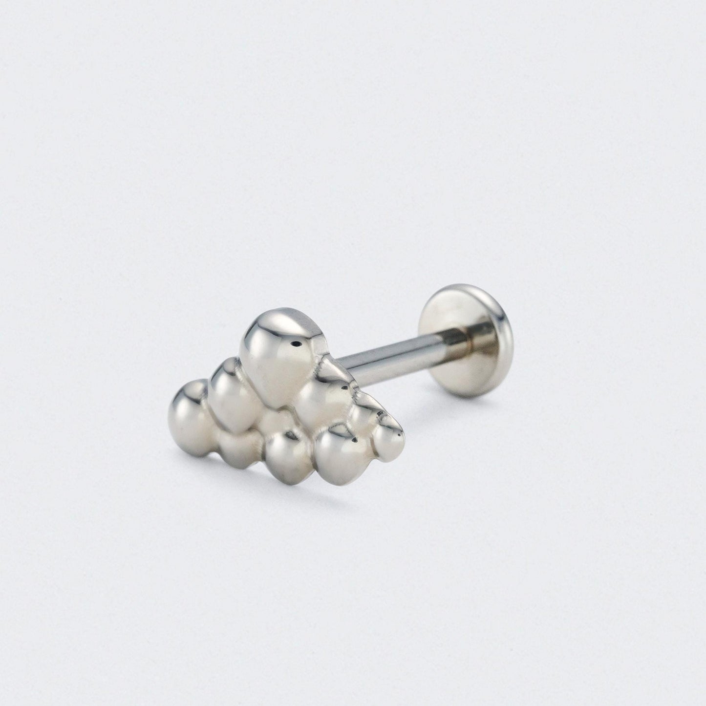 Cloud Labret in Silver - Titanium