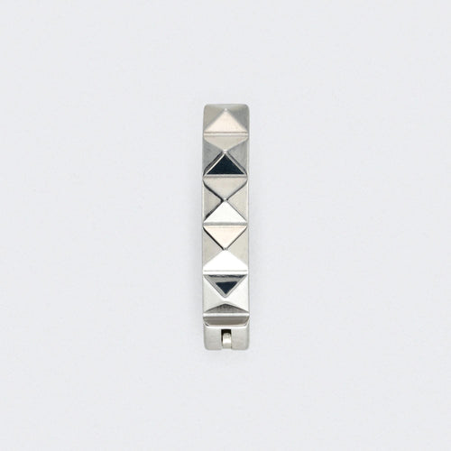 Pyramid Cut Hinged Belly Clicker in Silver - Titanium