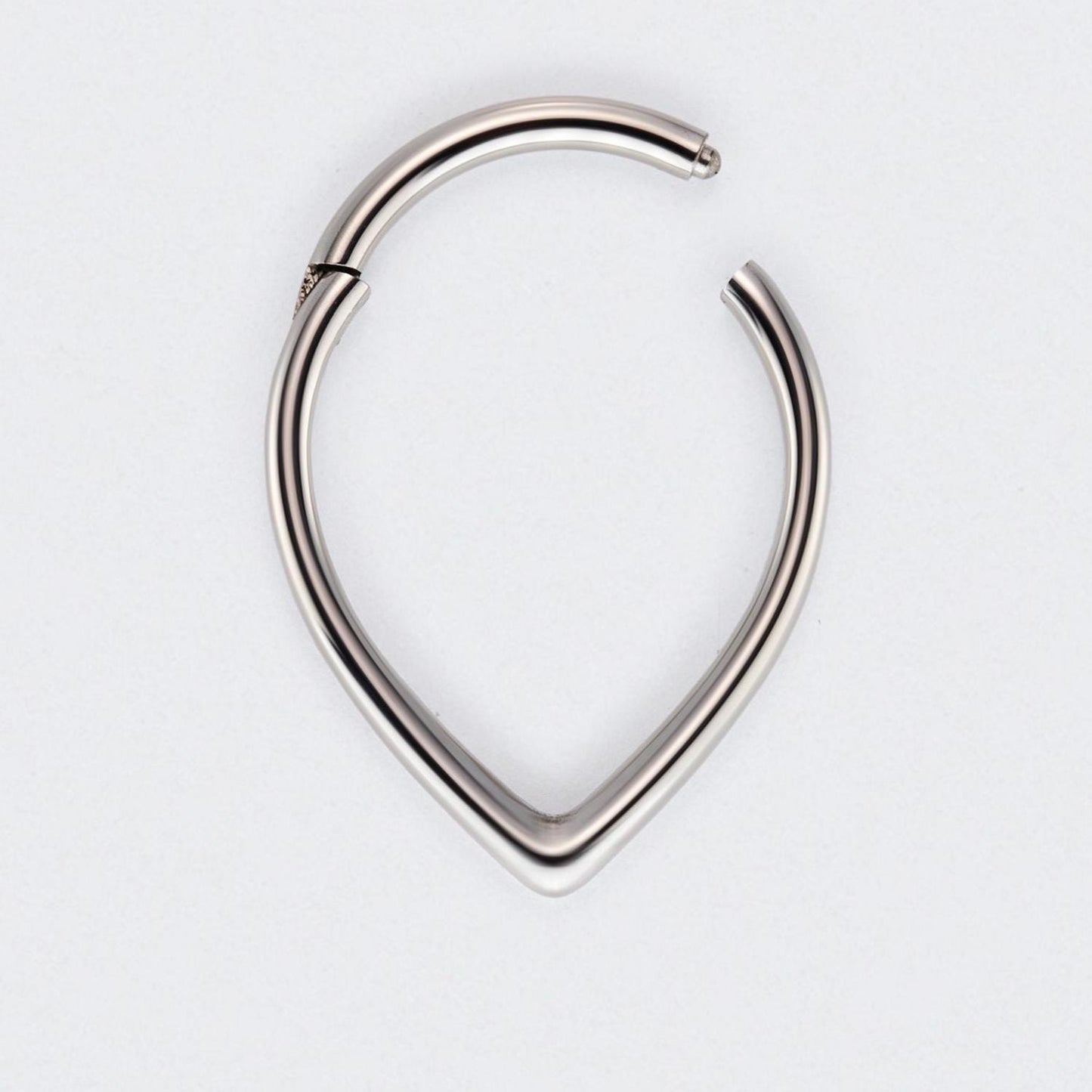 Hollow Teardrop Shaped Hinged Segment Clicker in Silver - Titanium