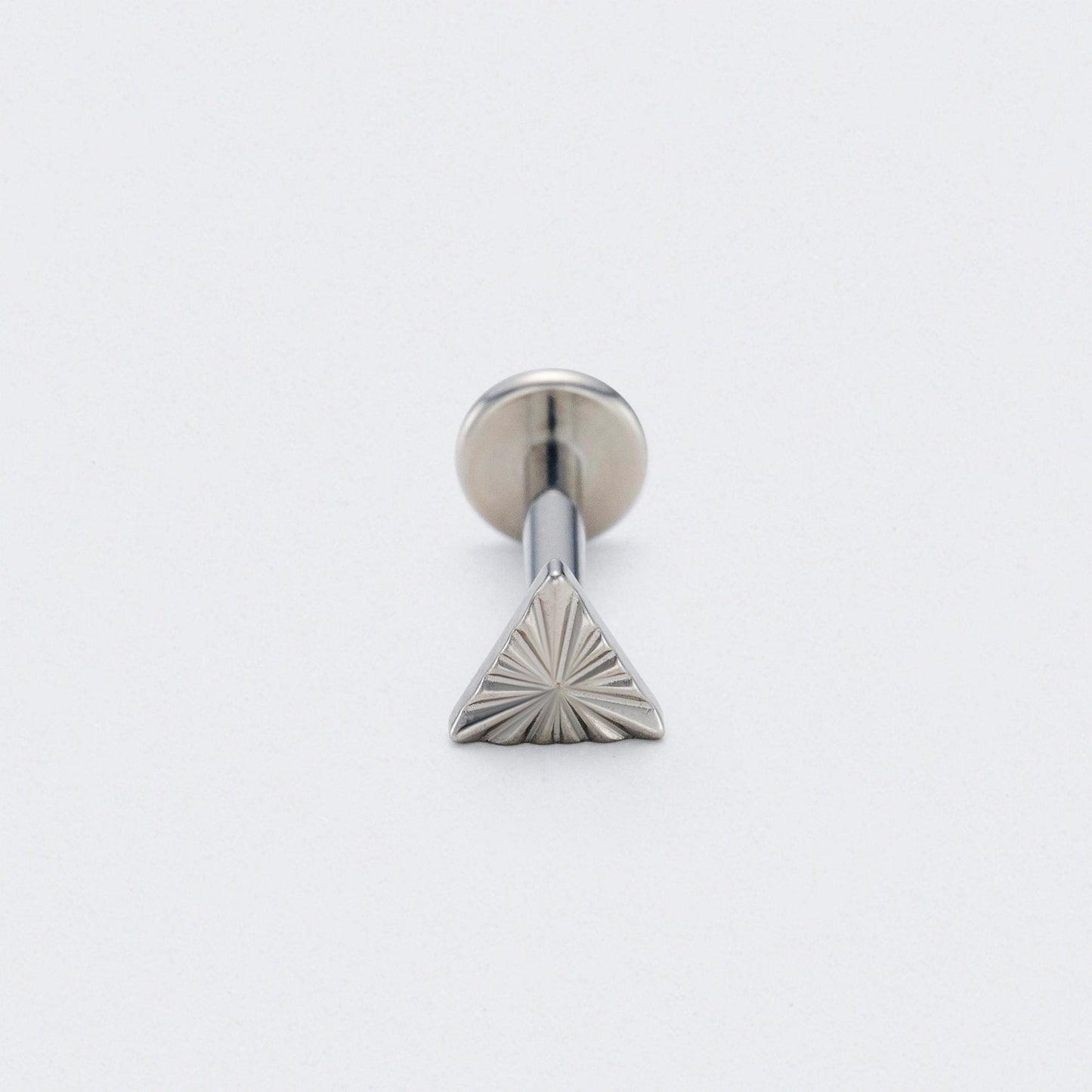 Ridged Triangle Labret in Silver - Titanium