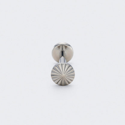 Ridged Circle Labret in Silver - Titanium