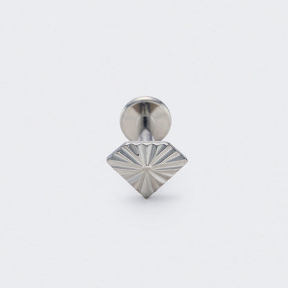 Ridged Diamond Labret in Silver - Titanium