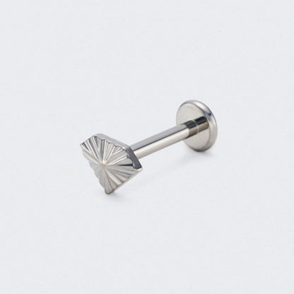 Ridged Diamond Labret in Silver - Titanium