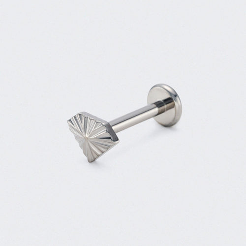 Ridged Diamond Labret in Silver - Titanium