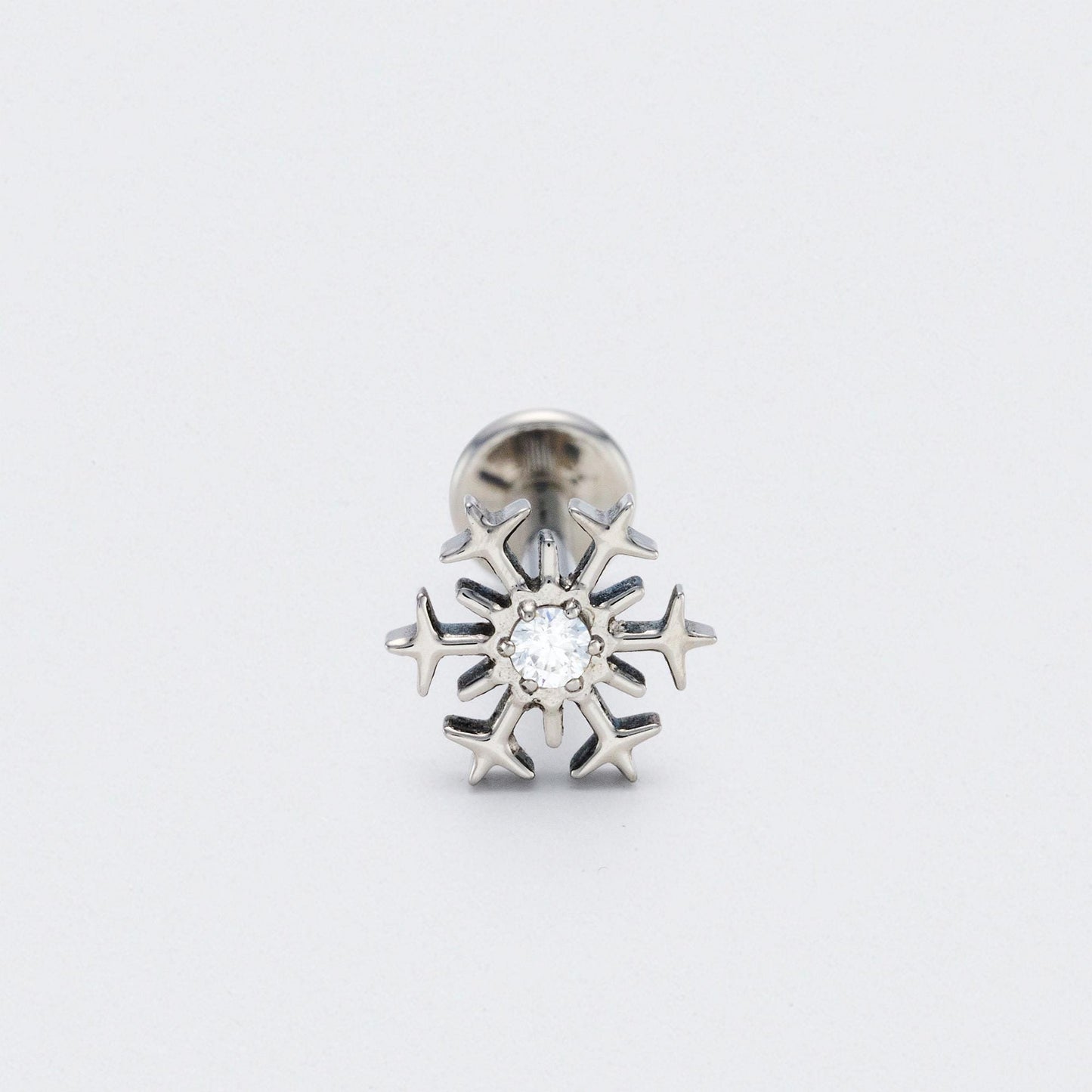 Snowflake with CZ Centre Labret in Silver - Titanium
