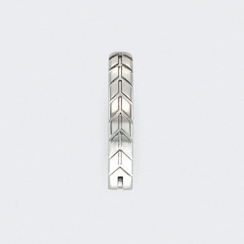 Tyre Cut Hinged Belly Clicker in Silver - Titanium