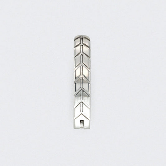 Tyre Cut Hinged Belly Clicker in Silver - Titanium