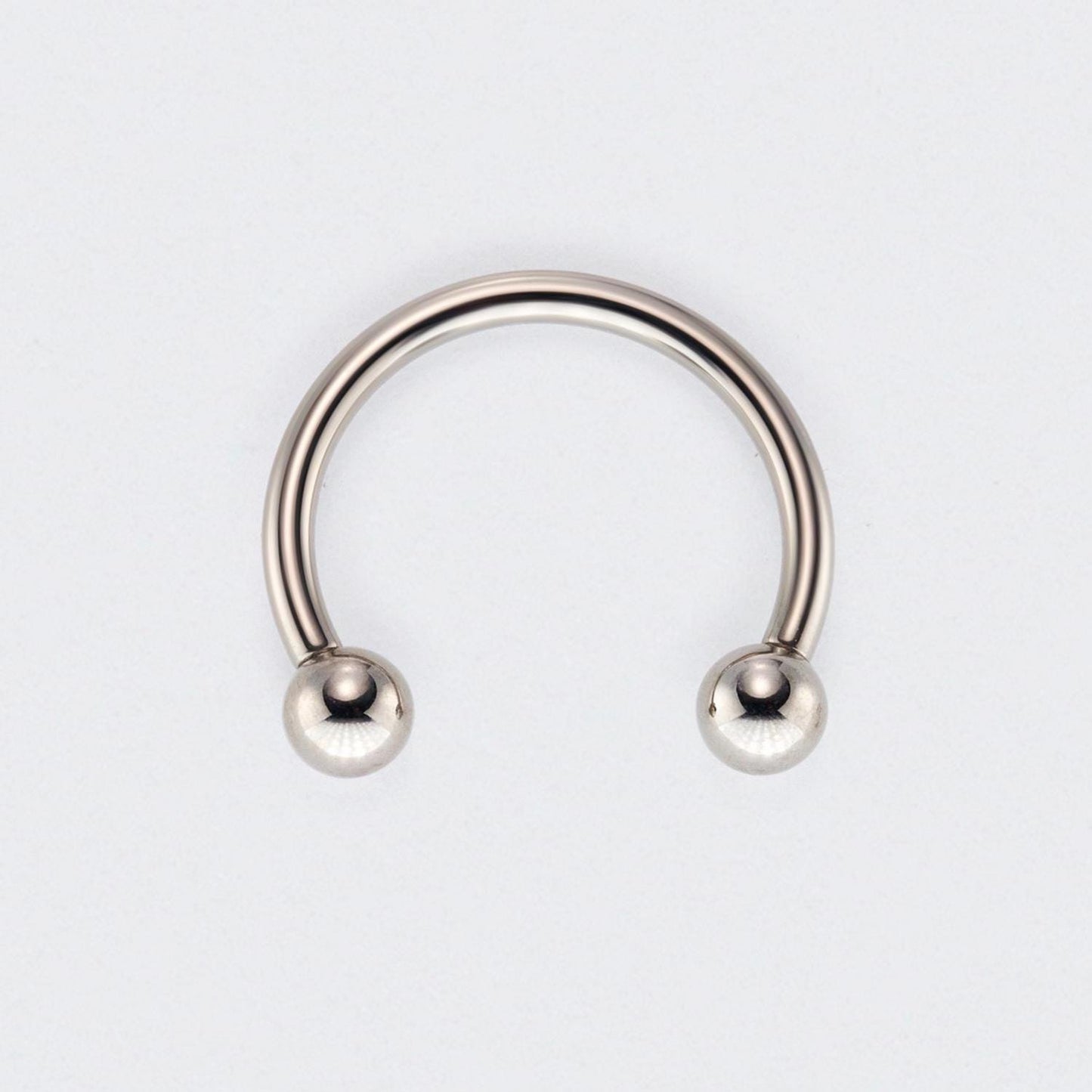 Circular Barbell with Balls Horseshoe in Silver - Titanium
