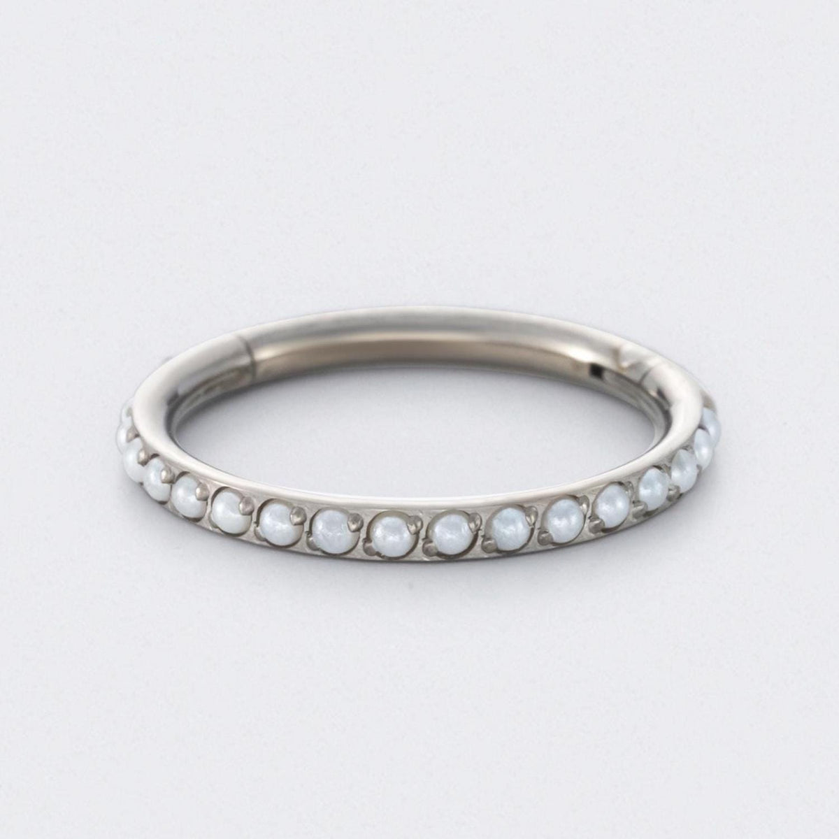 Hinged Segment Ring Side Facing Pearl in Silver - Titanium